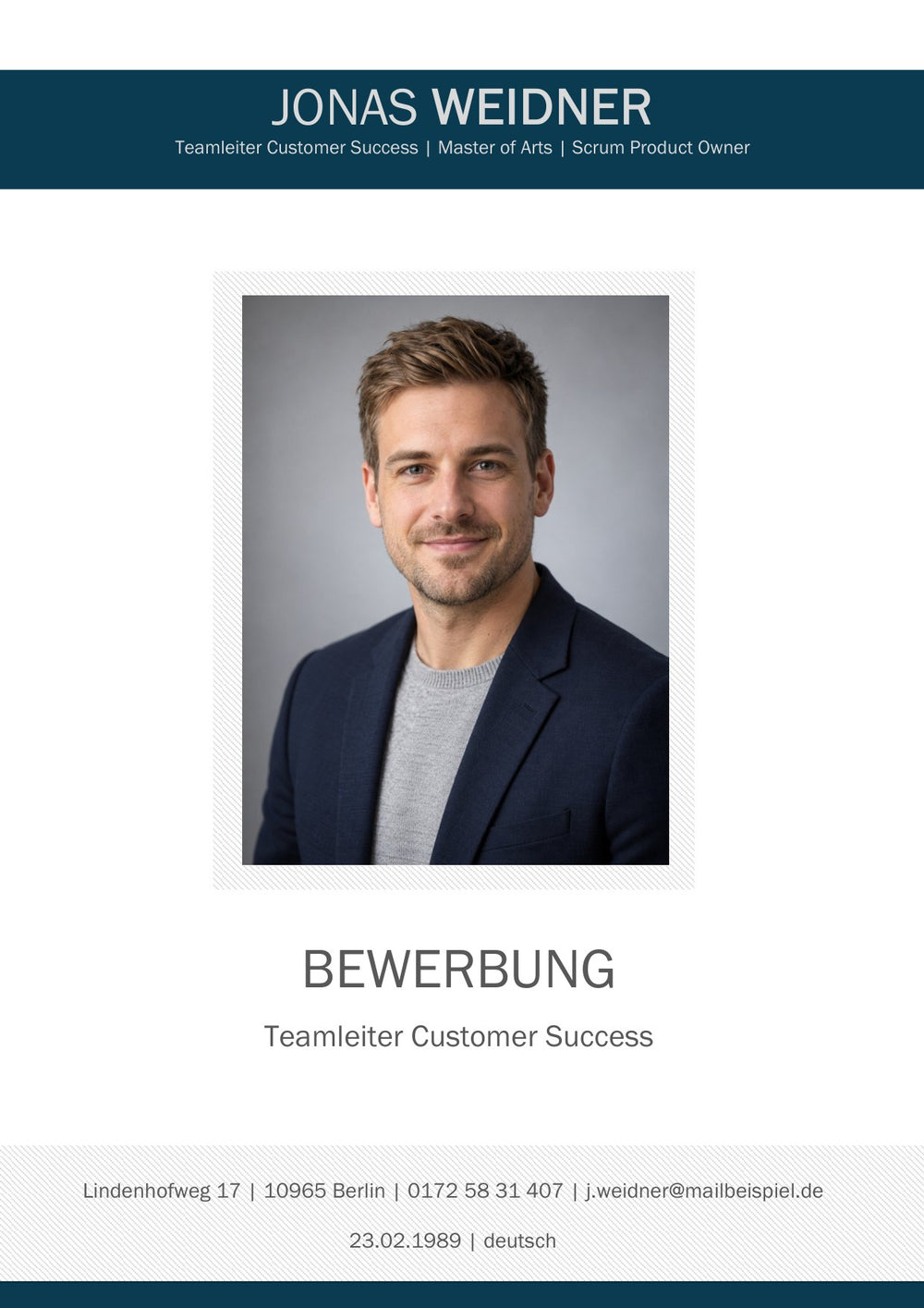 Arbeitsbeispiel einer Bewerbung als Teamleiter Customer Success in Berlin (fiktive Person), Seite 1: Deckblatt